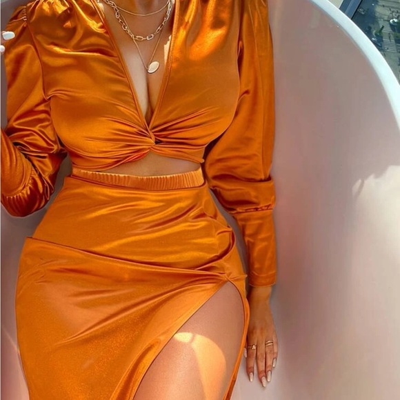 Orange dress - Picture 1 of 6